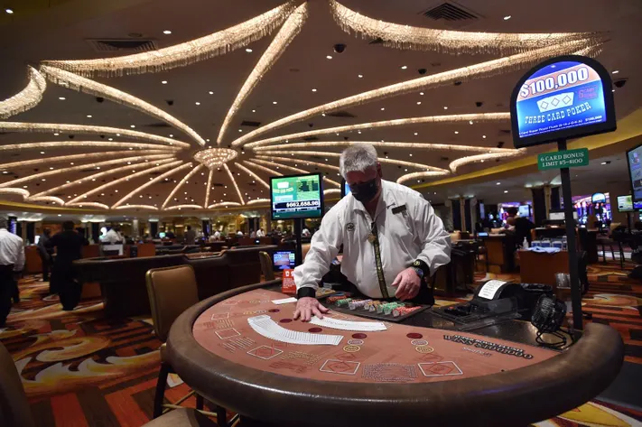 How Modern Gaming Communities Enjoy Interactive Casino Entertainment Every Day